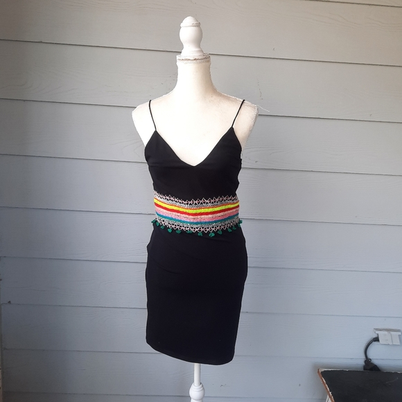 alice + olivia Loralee Embroidered Fitted Minidress - Picture 5 of 8